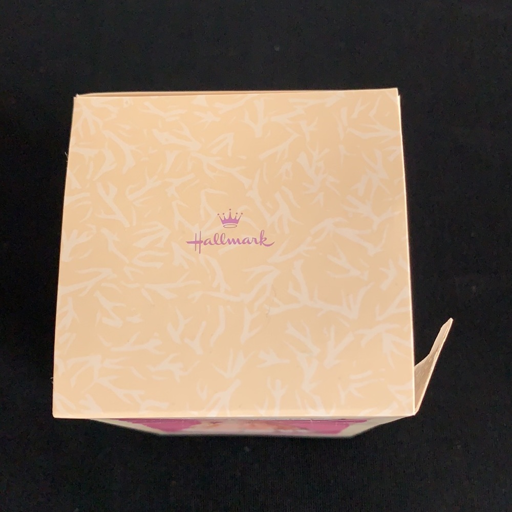 1997 Hallmark Springtime Barbie Ornament - Picture 13 of 15